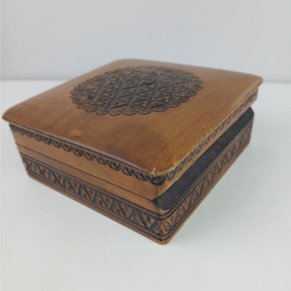 Vintage Polish Handcrafted Wooden Box Central European Pyrography Design - Picture 5 of 10